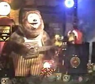 Rock-afire Explosion Sings "Love in This Club" by Usher